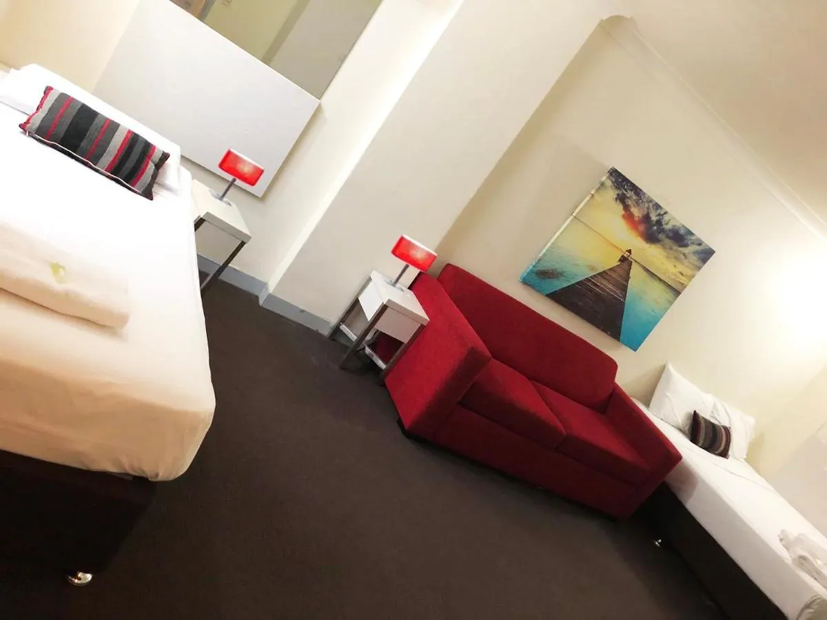 בריסביין Turbot House Hotel