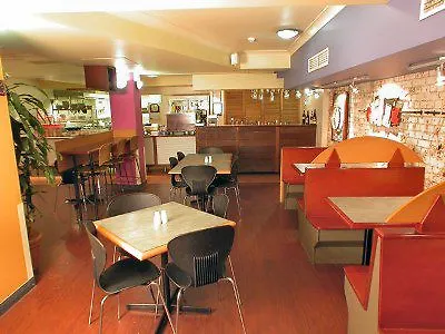 בריסביין Turbot House Hotel