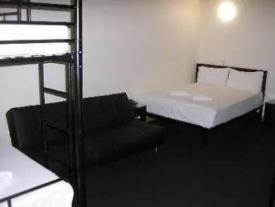 בריסביין Turbot House Hotel
